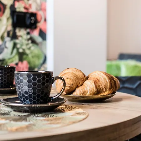 Monkey - 77 Wigury - Dostep Na Kod - Parking - Smaczna Kawa - Centrum - Blisko Piotrkowska - Galeria - Widok Na - Klimatyzacja - 7 Pietro - Fv