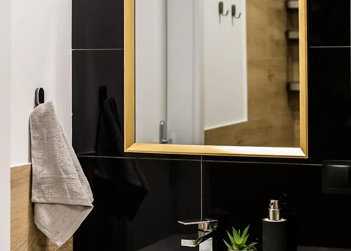 Monkey - 77 Wigury - Dostep Na Kod - Parking - Smaczna Kawa - Centrum - Blisko Piotrkowska - Galeria - Widok Na - Klimatyzacja - 7 Pietro - Fv 罗兹