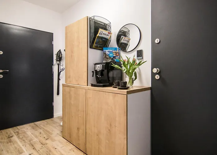 公寓 Monkey - 77 Wigury - Dostep Na Kod - Parking - Smaczna Kawa - Centrum - Blisko Piotrkowska - Galeria - Widok Na - Klimatyzacja - 7 Pietro - Fv *