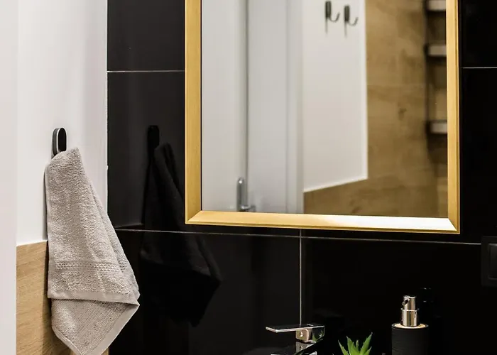 Monkey - 77 Wigury - Dostep Na Kod - Parking - Smaczna Kawa - Centrum - Blisko Piotrkowska - Galeria - Widok Na - Klimatyzacja - 7 Pietro - Fv